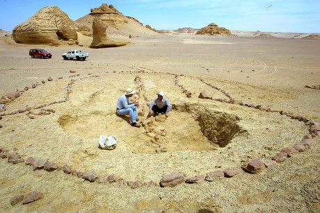 Iyad Zalmout and Gebali Abu Kheir at a Basilosaurus isis excavation in Wadi Hitan, Egypt, April 2005